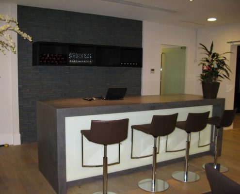 Willemsen Interieurbouw balie Corian Sonora